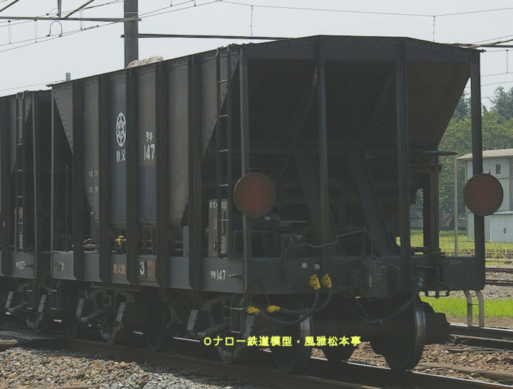 秩父鉄道ヲキ100型。2007年(平成19年)8月、秩父鉄道武州原谷(ぶしゅうはらや：埼玉県秩父市)駅にて撮影。