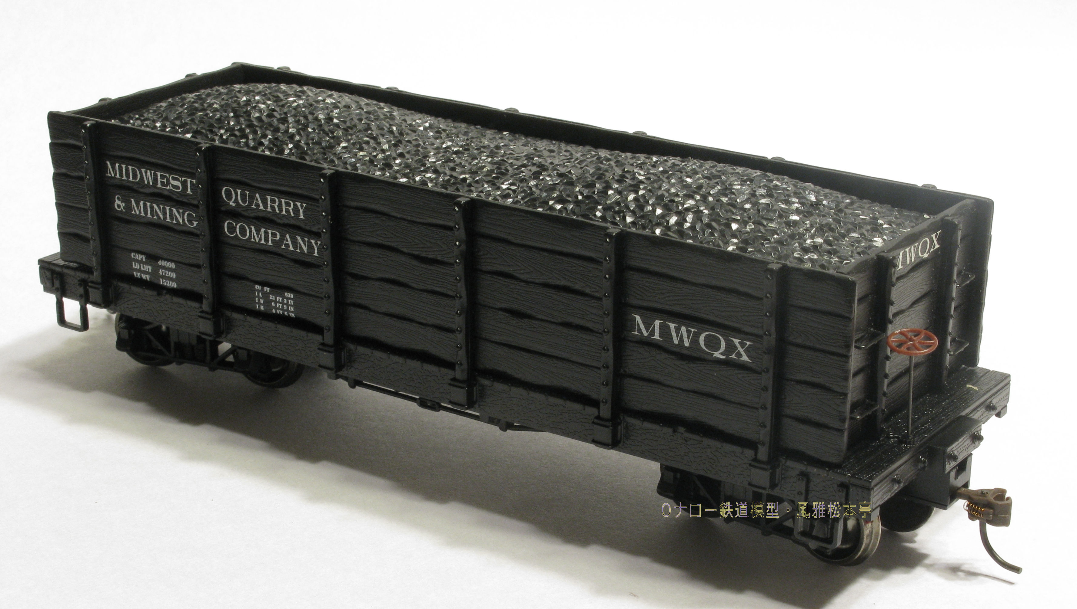 バックマン(Bachmann)製の、Oナローの無蓋車。