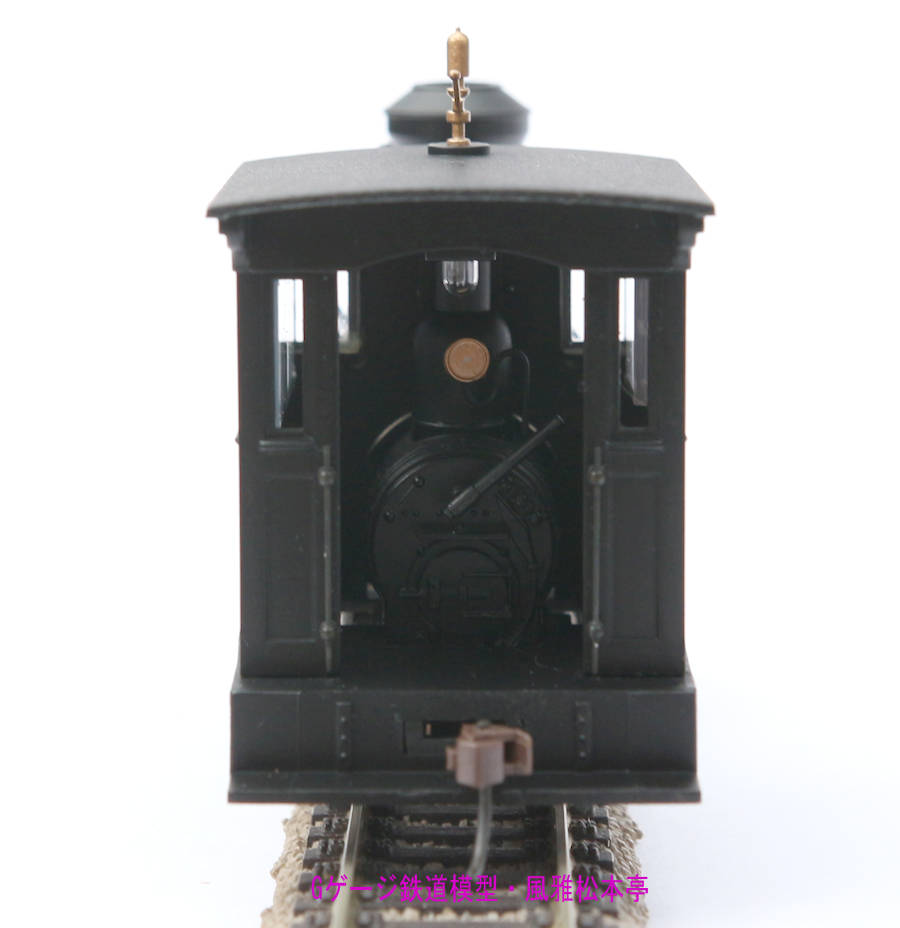 バックマンのOn30ゲージのポーター製亀の子機関車(≒サドルタンク機関車)。