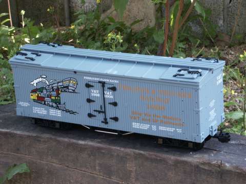 USAトレインズ製Gゲージ木造リーファー。ロードネームはヴァージニア&トラッキー。G gauge wooden reefer Virginia and Truckee, manufactured by USA trains.