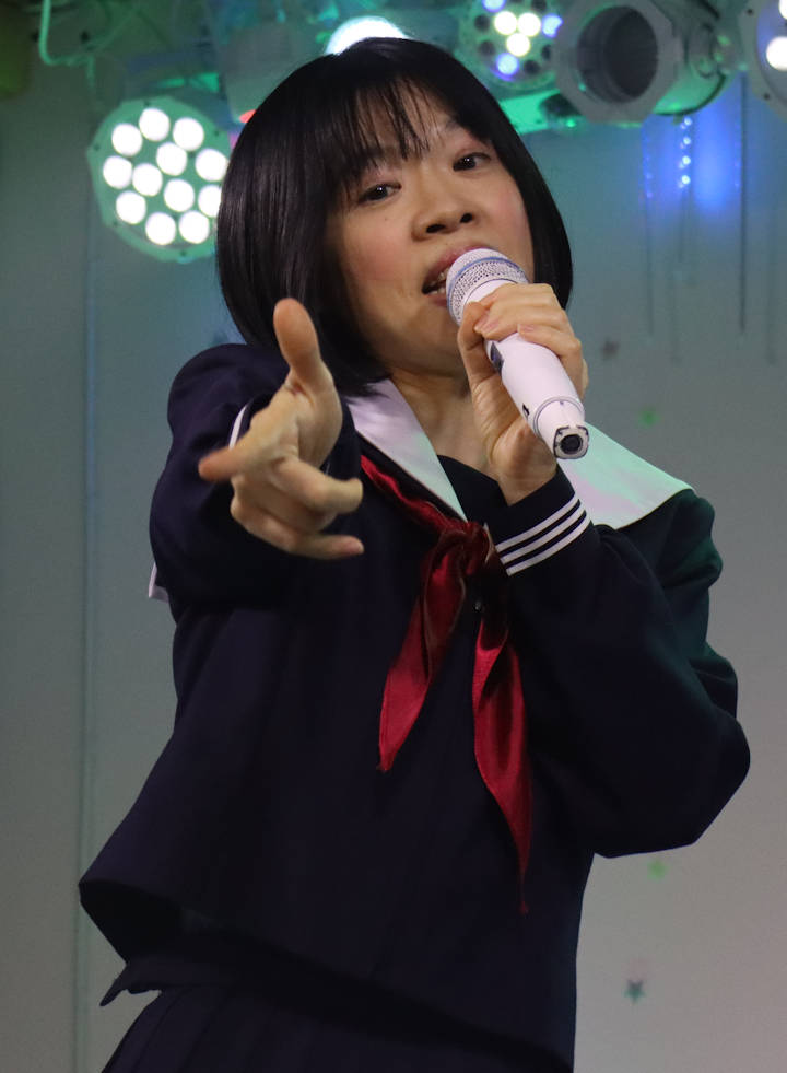 森口こころさん。2024年(令和6年)4月、ライブスペース・マリールーにて撮影。