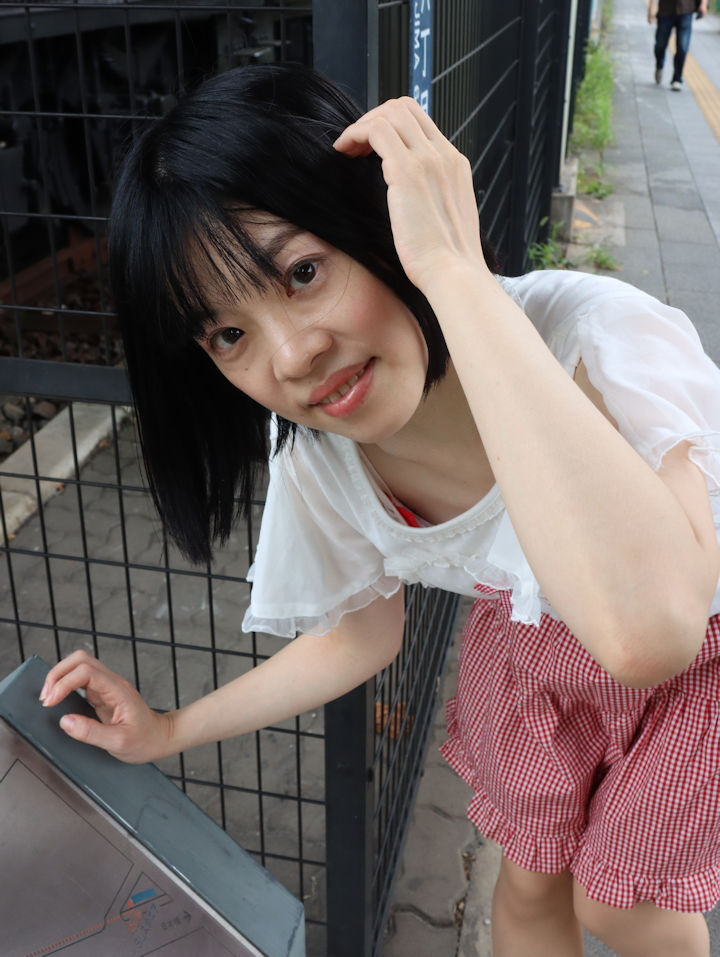森口こころさん。2025年(令和7年)9月、東武SLスクエア(東京都墨田区)にて撮影。