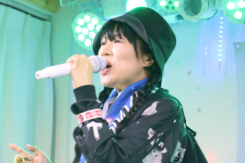 ほしみらいさん。2024年(令和6年)8月、ライブスペース・マリールー(東京都北区)にて撮影。