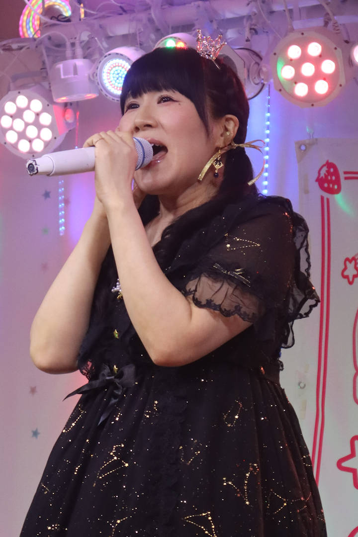 ほしみらい姫。2025年(令和7年)4月、ライブスペース・マリールー(東京都北区)にて撮影。