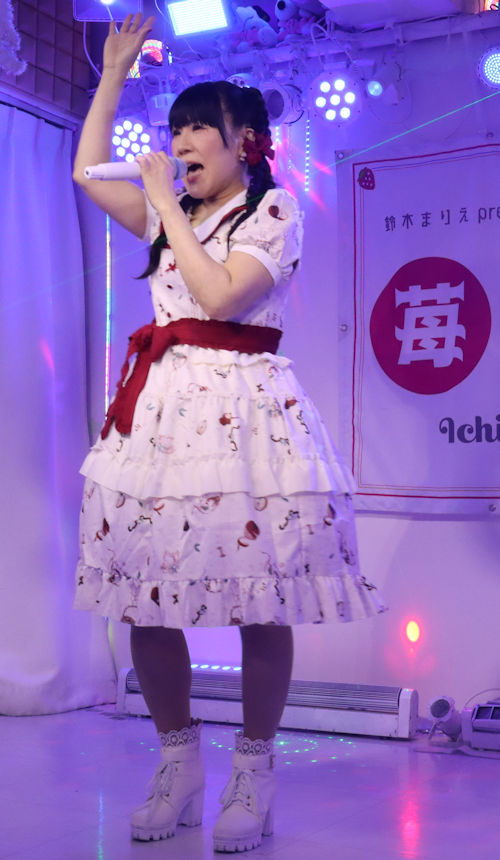 ほしみらい姫。2025年(令和7年)5月、ライブスペース・マリールー(東京都北区)にて撮影。