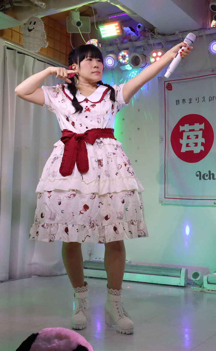 ほしみらい姫。2025年(令和7年)5月、ライブスペース・マリールー(東京都北区)にて撮影。