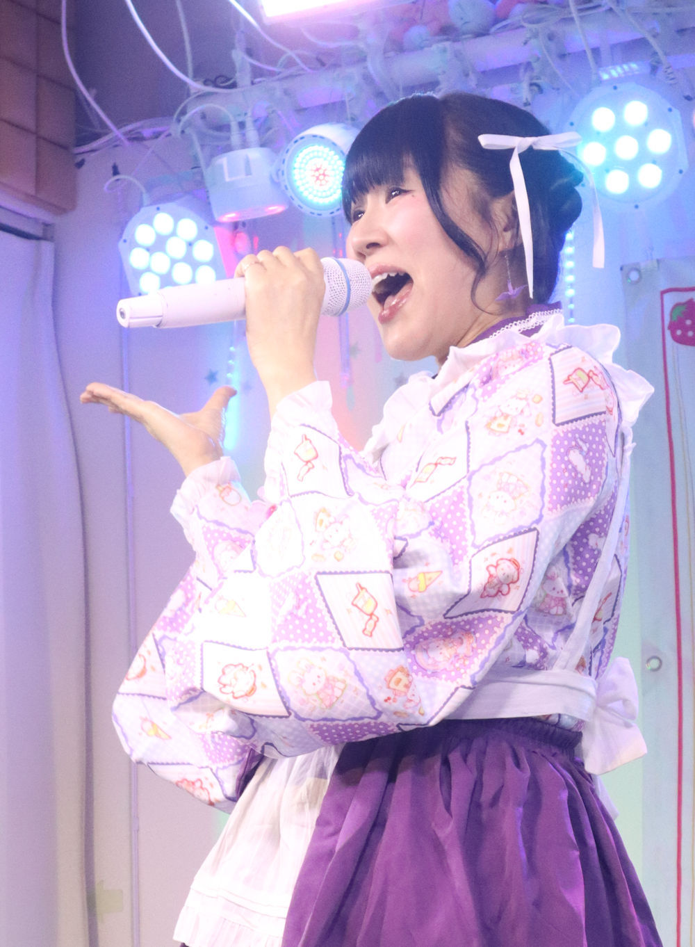 ほしみらい姫。2026年(令和8年)3月、ライブスペース・マリールー(東京都北区)にて開催された「苺日和(いちごびより)」に際して撮影。