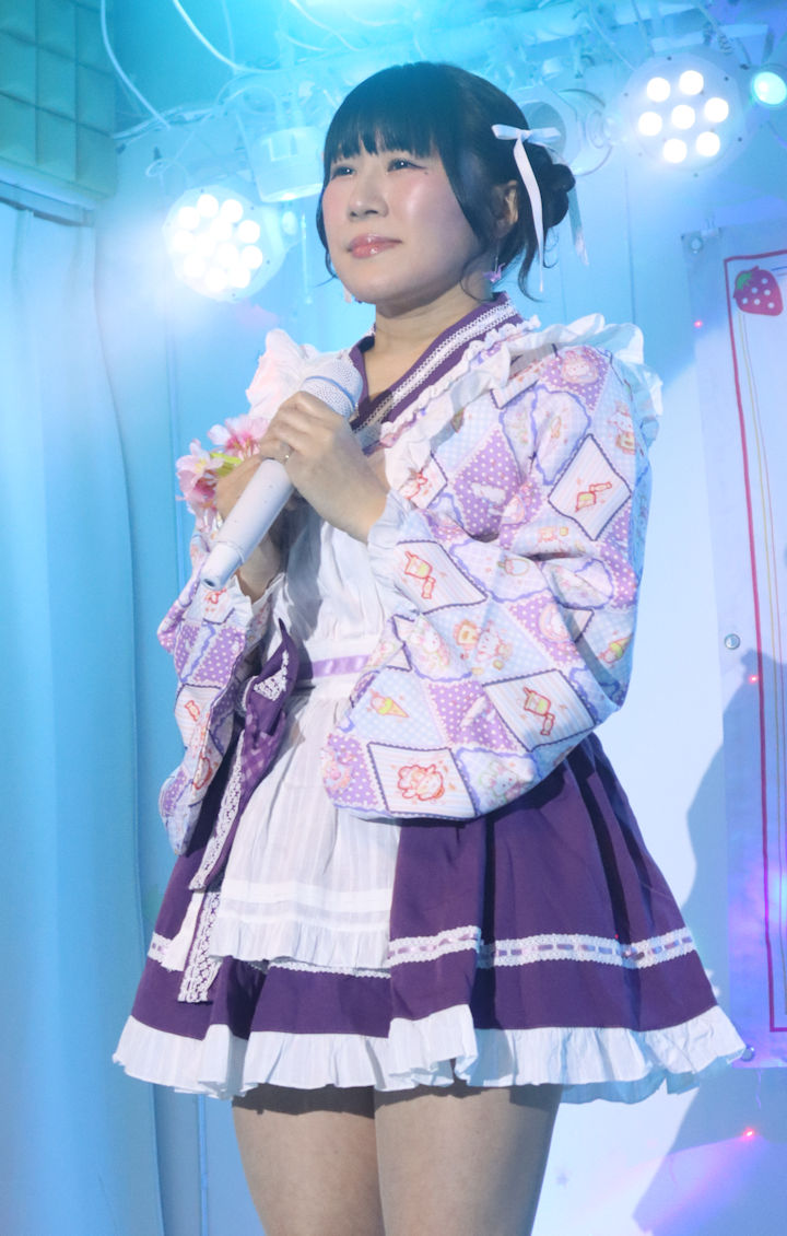 ほしみらい姫。2026年(令和8年)3月、ライブスペース・マリールー(東京都北区)にて開催された「苺日和(いちごびより)」に際して撮影。