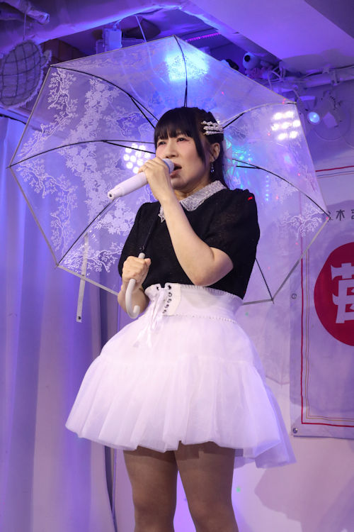 ほしみらい姫。2026年(令和8年)6月、ライブスペース・マリールー(東京都北区)にて開催された「苺日和」に際して撮影。