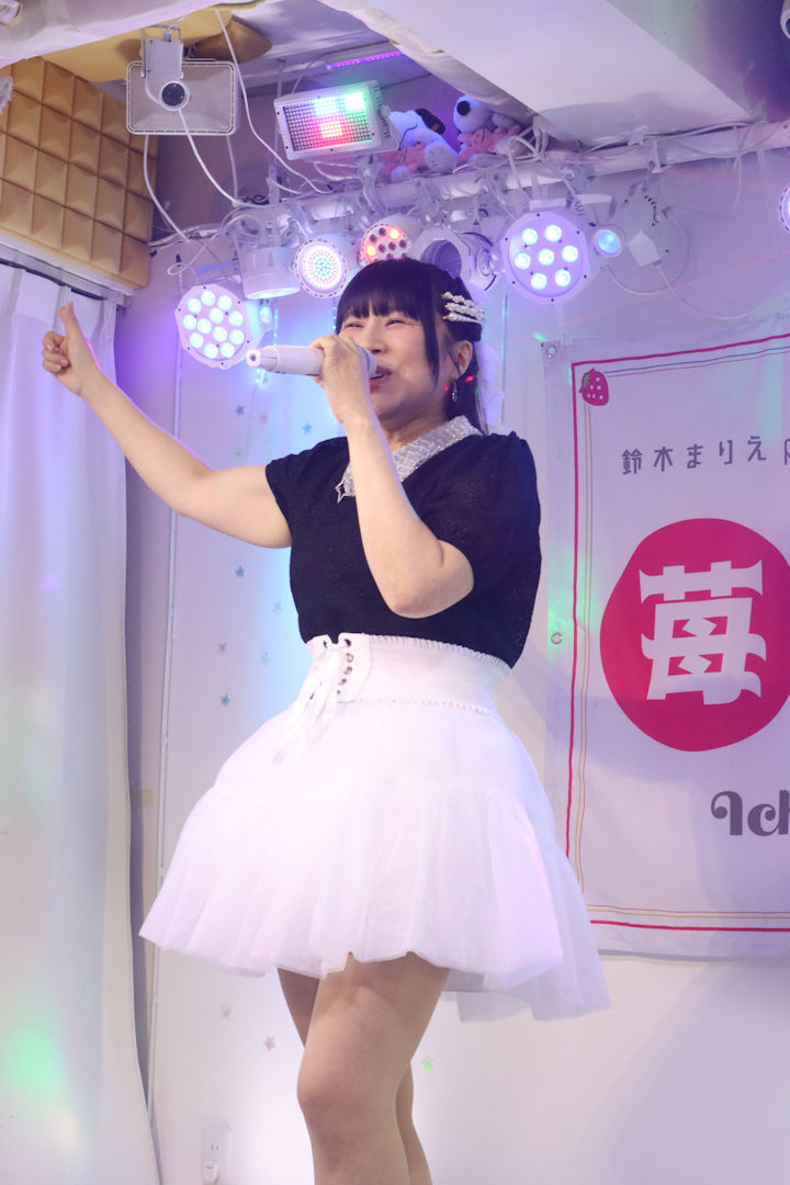 ほしみらい姫。2026年(令和8年)6月、ライブスペース・マリールー(東京都北区)にて開催された「苺日和」に際して撮影。