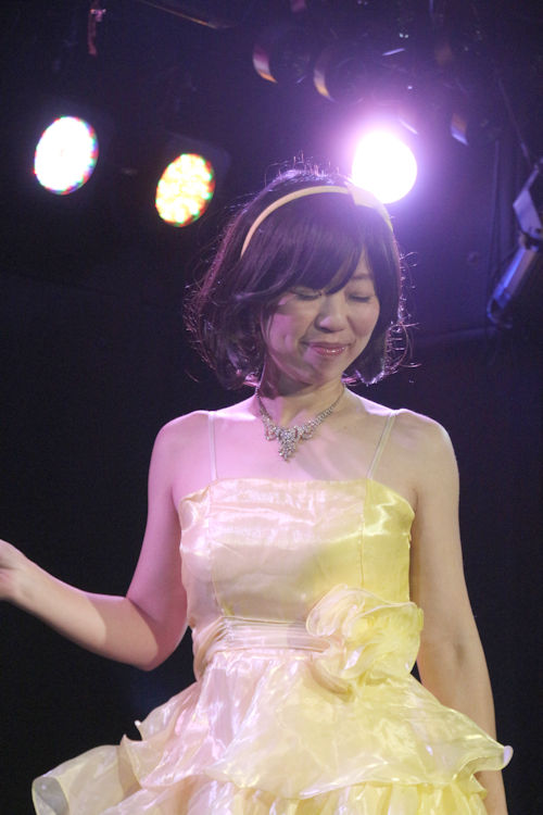 宝染花美咲さん。2020年(令和2年)4月、神田MIFAにて撮影。
