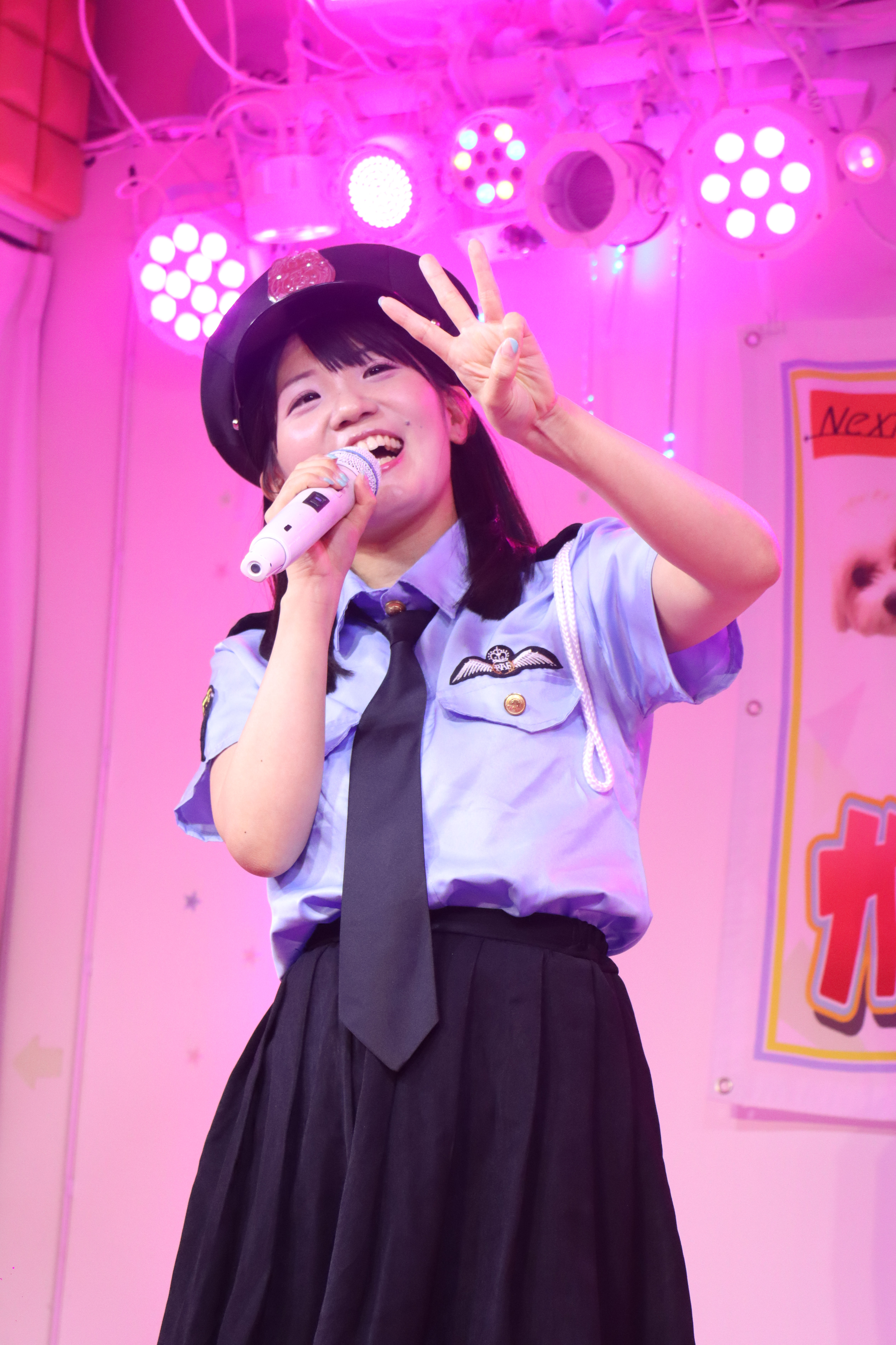 星海しおり(ほしみ・しおり)さん。2026年(令和8年)3月、ライブスペース・マリールーにて撮影。