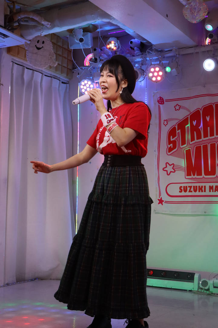 立花夢果さん。2024年(令和6年)11月、ライブスペース・マリールー(東京都北区)にて撮影。