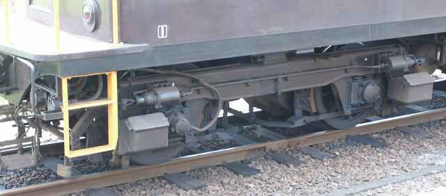 岳南鉄道ED40型の台車。2002年(平成14年)8月、岳南鉄道比奈(ひな：静岡県富士市)駅にて撮影。