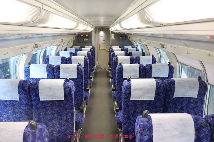 JR東日本E531系のグリーン車車内(2階席)、この車輛はサロE531-17です。2023年(令和5年)8月撮影。