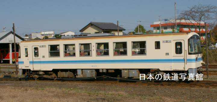 鹿島鉄道KR-505。2006年(平成18年)11月、鹿島鉄道石岡(いしおか：茨城県石岡市)駅にて撮影。