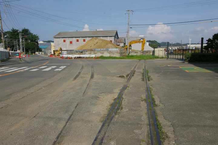 田浦港貨物線。2006年(平成18年)8月撮影。