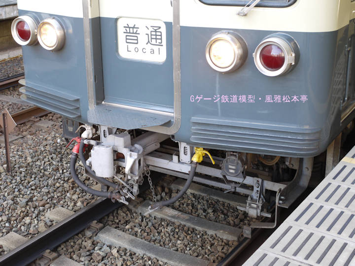 京成電鉄モハ3300型の連結器周辺。2010年(平成22年)1月撮影。