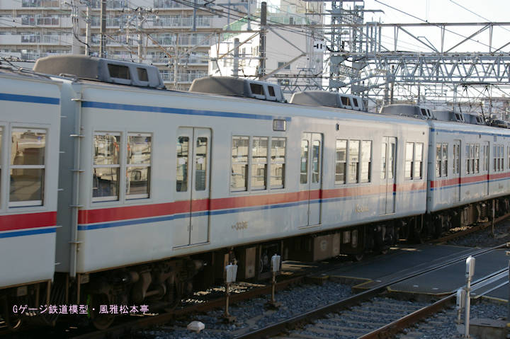 京成電鉄モハ3336。2007年(平成19年)2月、京成電鉄上野線京成津田沼(けいせいつだぬま：千葉県習志野市)駅にて撮影。