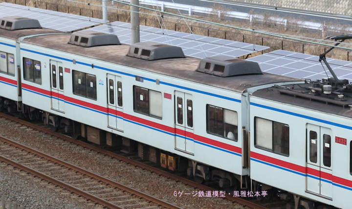 京成電鉄サハ3433。2017年(平成29年)3月、北総鉄道千葉ニュータウン中央(ちばにゅーたうんちゅうおう：千葉県印西市)駅＝印西牧の原(いんざいまきのはら：千葉県印西市)駅間にて撮影。
