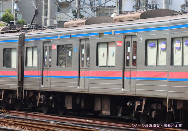 京成電鉄モハ3704。2025年(令和7年)4月、京成電鉄京成津田沼(けいせいつだぬま：千葉県習志野市)駅にて撮影。
