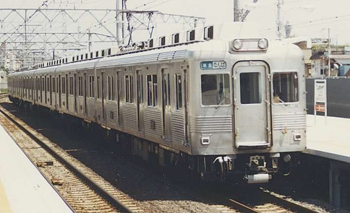 南海電気鉄道6100系。1985年(昭和60年)4月、南海電鉄高野線にて撮影。