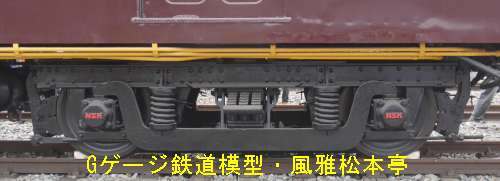 西武鉄道モハ505(≒クモハ355)が履くTR14A台車。2011年(平成23年)11月、西武鉄道横瀬車輛基地(よこぜしゃりょうきち：埼玉県秩父郡横瀬町)にて、許可を得て撮影。