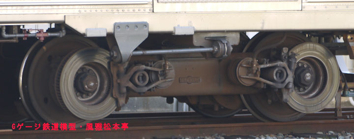 東京急行初代7000系が履くTS701台車。2010年(平成22年)6月、水間鉄道水間観音(みずまかんのん：大阪府貝塚市)駅にて撮影。