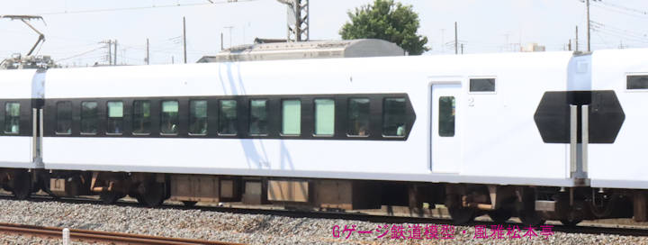 東武鉄道N102-5。2024年(令和6年)9月、東武鉄道日光線栗橋(くりはし：埼玉県久喜市)駅附近にて撮影。