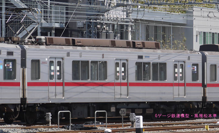 東武鉄道モハ26853。2013年(平成25年)3月、東武鉄道伊勢崎線東武動物公園(とうぶどうぶつこうえん：埼玉県南埼玉郡宮代町)駅にて撮影。