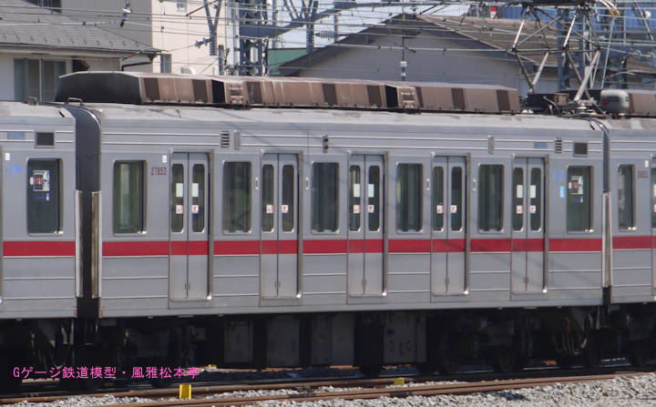 東武鉄道モハ27853。2013年(平成25年)3月、東武鉄道伊勢崎線東武動物公園(とうぶどうぶつこうえん：埼玉県南埼玉郡宮代町)駅にて撮影。