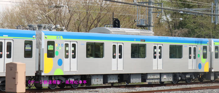 東武鉄道モハ82501。2025年(令和7年)5月、東武鉄道野田線七光台(ななこうだい：千葉県野田市)駅にて撮影。