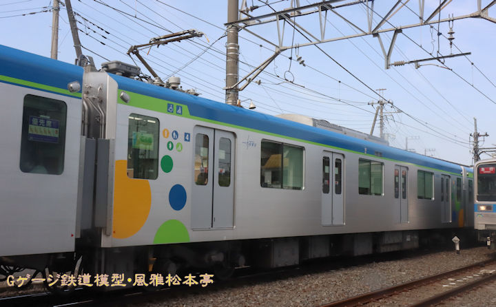 東武鉄道モハ82503。2025年(令和7年)5月、東武鉄道野田線藤の牛島(ふじのうしじま：埼玉県春日部市)駅にて撮影。