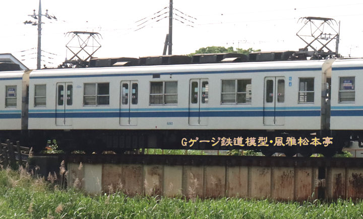東武鉄道モハ8265。2025年(令和7年)5月、東武鉄道野田線藤の牛島(ふじのうしじま：埼玉県春日部市)駅＝春日部(かすかべ：埼玉県春日部市)駅間にて撮影。