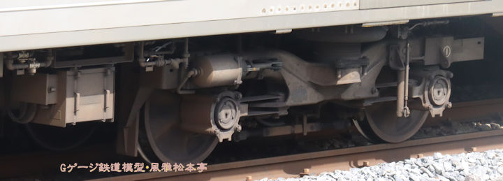 東武鉄道モハ15636の履くSS-110台車。2025年(令和7年)5月、東武鉄道野田線七光台(ななこうだい：千葉県野田市)駅にて撮影。
