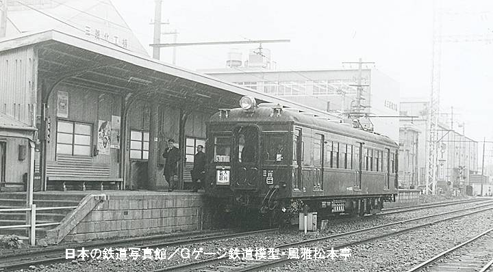 クモハ12が居た頃のJR鶴見線大川駅。1972年(昭和47年)撮影。