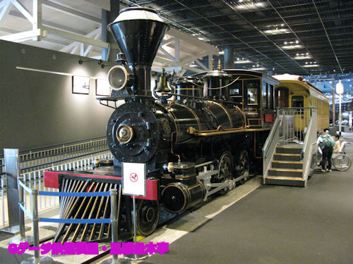 実物のナローゲージの機関車の例、鉄道省7100型(弁慶号)。