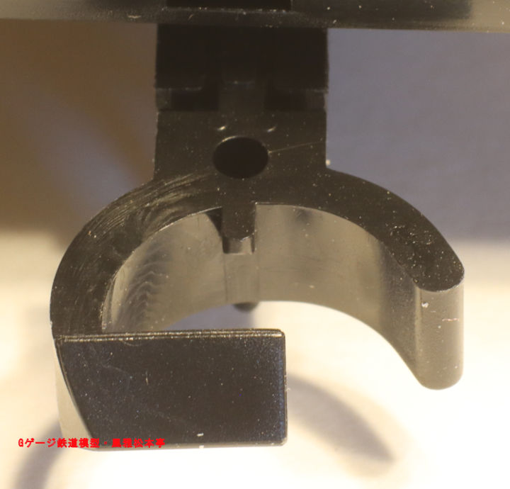 フライシュマンのアーノルト型連結器。Arnold style coupler, manufacutured by Fleischmann.