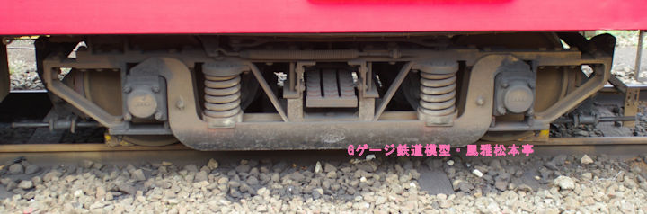 銚子電気鉄道デハ801が履く日本車輛製D-16台車。2006年(平成18年)12月、銚子電気鉄道仲ノ町(なかのちょう:千葉県銚子市)駅にて撮影。
